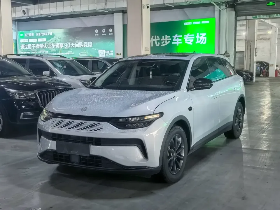 Leapmotor Zero running C11 Zero running C11 2023 Extended Range 180 Comfort Edition 2023 — photo 1, buy with delivery to Moscow