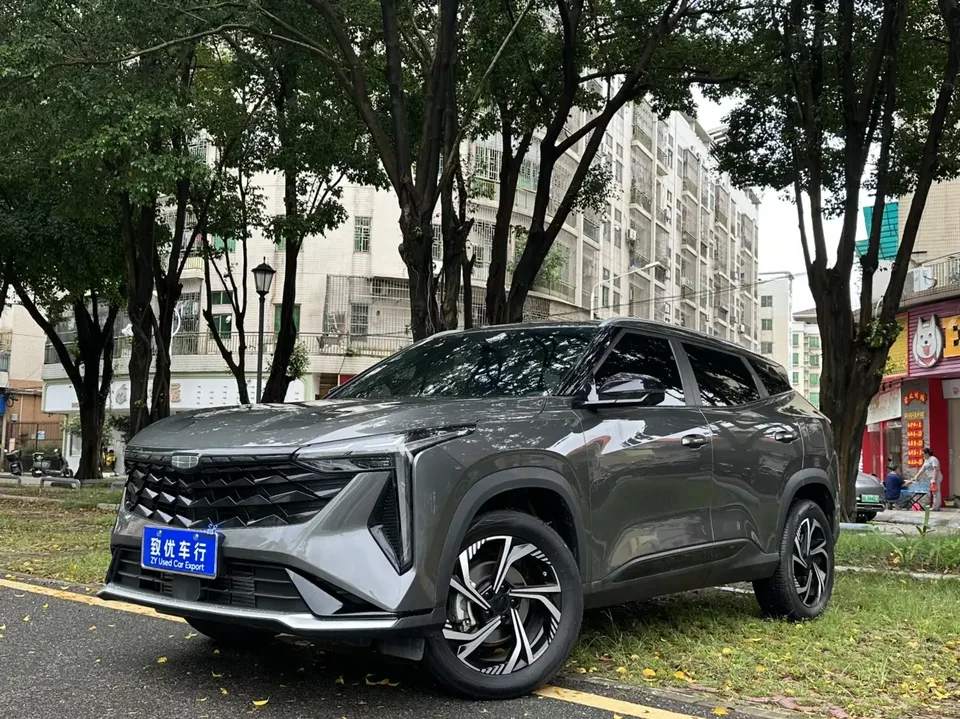 Geely Atlas Boyue 2024 1.5TD Smart Edition 2024 — photo 1, buy with delivery to Moscow