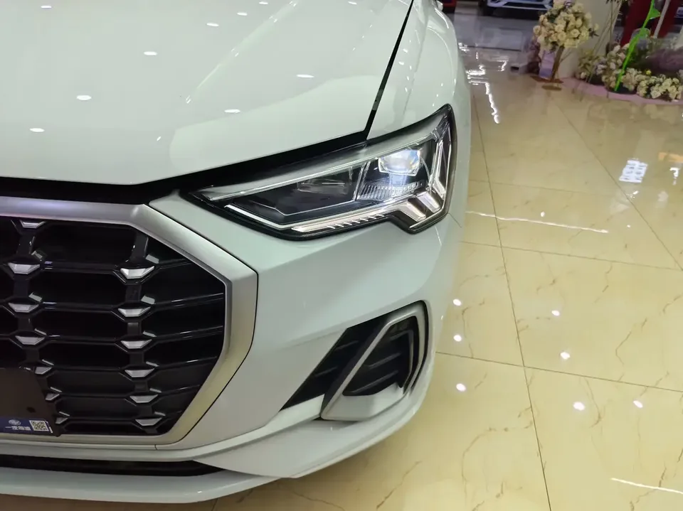 Audi Q3 Audi Q3 2022 35 TFSI Stylish Dynamic 2022 — thumbnail 3