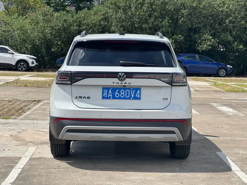 Volkswagen Tharu tuyue 2025 New 1.5L Sharp Edition 2026 — thumbnail 2