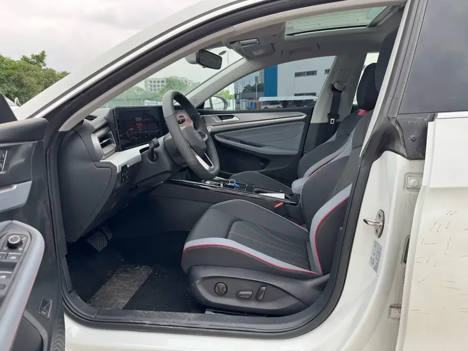 Volkswagen Lamando Lingdu 2024 Lingdu L 280TSI DSG Hot Edition 2024 — thumbnail 5