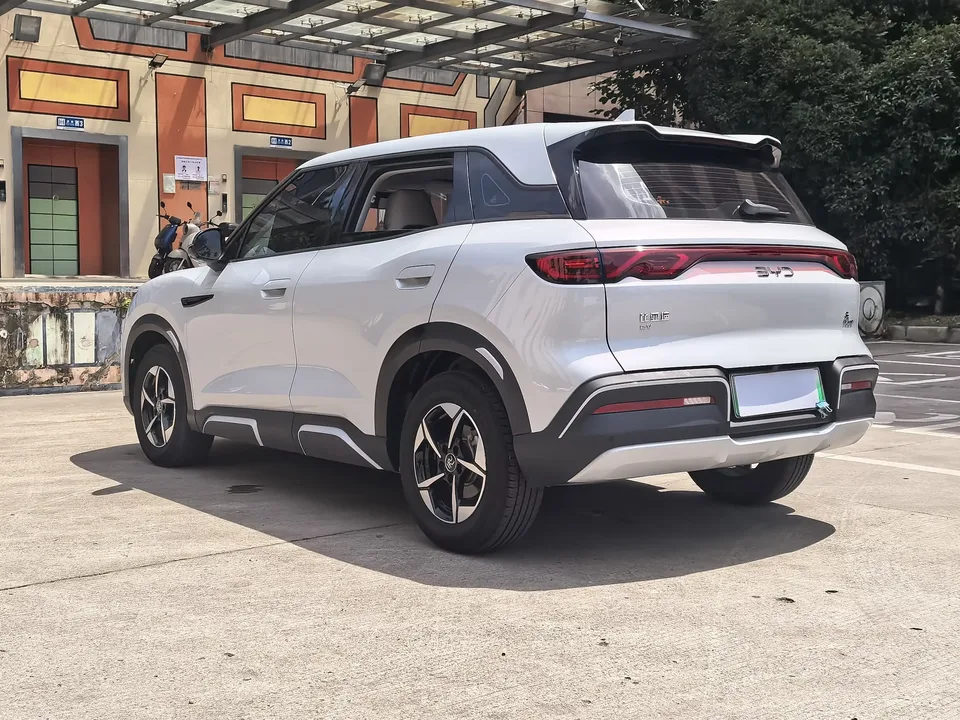 BYD Yuan Up Yuan UP 2025 Intelligent Driving Edition 401KM Leading Type 2024 — thumbnail 2