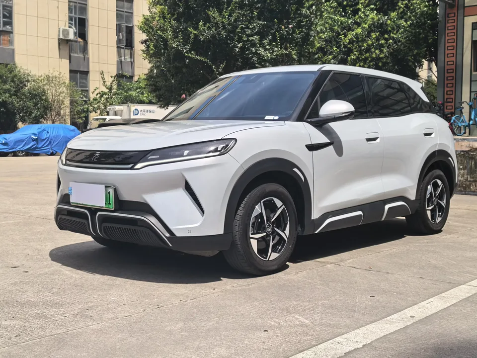 BYD Yuan Up Yuan UP 2025 Intelligent Driving Edition 401KM Leading Type 2024 — photo 1, buy with delivery to Moscow