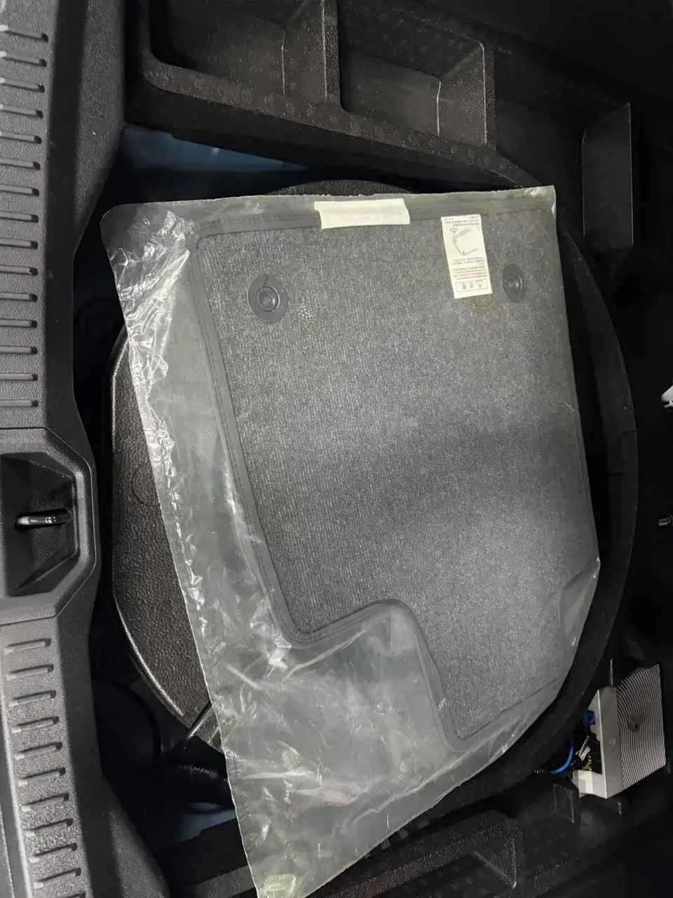 Ford Focus fox 2021 Sedan EcoBoost 180 Automatic ST Line 2022 — thumbnail 3