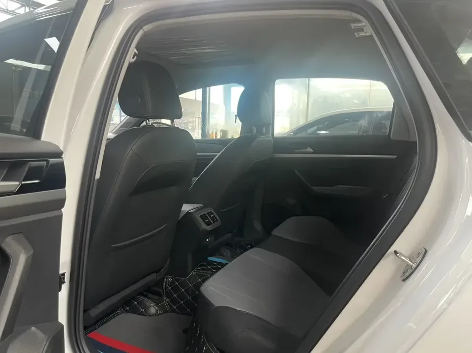 Volkswagen Lavida Lavida 2023 Modified 1.5L Automatic 5 million version 2023 — thumbnail 4