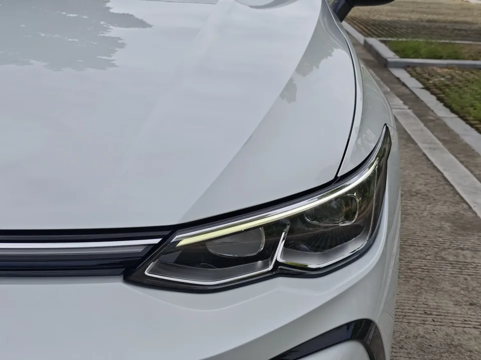 Volkswagen Golf golf 2023 280TSI DSG R-Line Lite 2023 — thumbnail 3