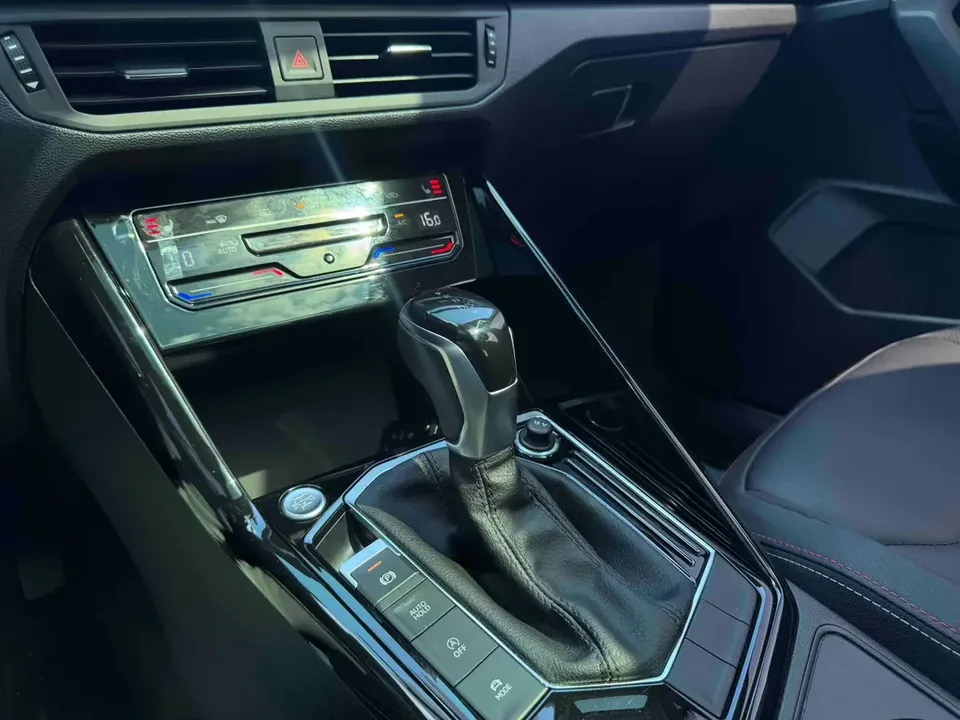Volkswagen Tayron Tanyue 2022 280TSI 2WD Luxury Smart Edition 2022 — thumbnail 5