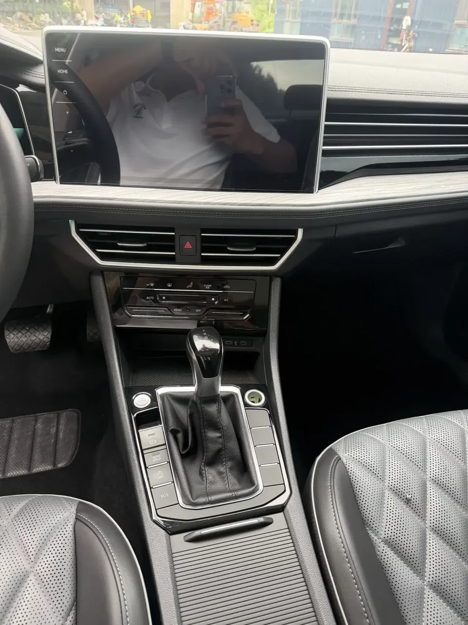 Volkswagen Sagitar Sagitar 2023 280TSI DSG Beyond Edition 2022 — thumbnail 4