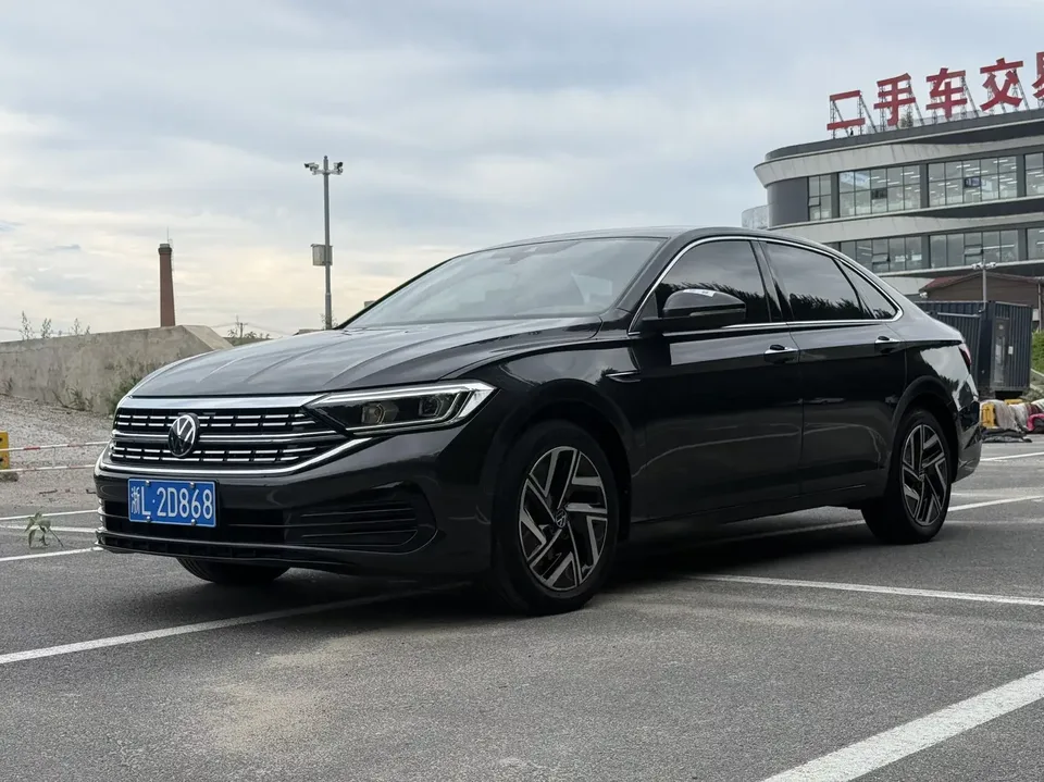 Volkswagen Sagitar Sagitar 2023 280TSI DSG Beyond Edition 2022 — photo 1, buy with delivery to Moscow