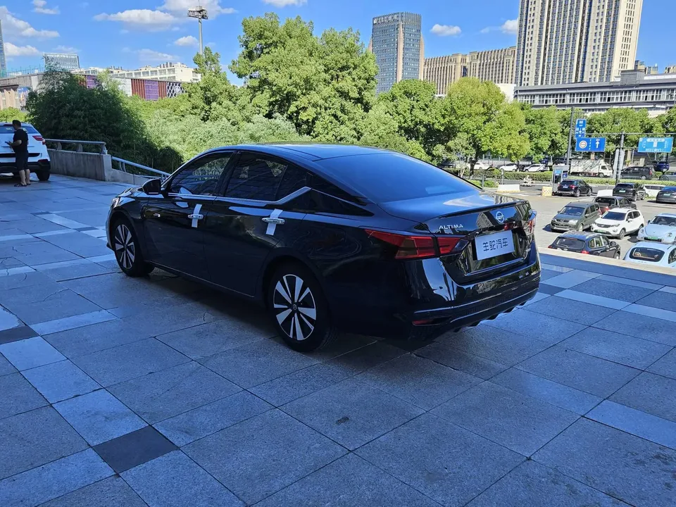 Nissan Altima Sound of nature 2021 2.0L XL Upper AD1 Smart Driving Edition 2022 — thumbnail 5