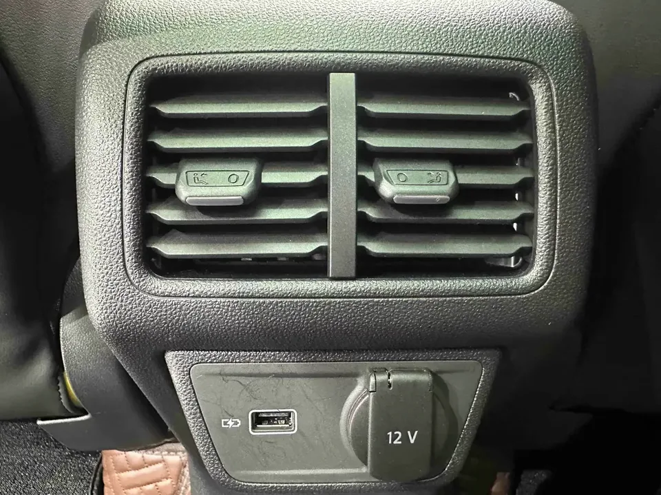 Jetta VS7 Jetta VS7 2021 Panda Edition 1.4T Automatic Enjoyment Edition 2022 — thumbnail 3