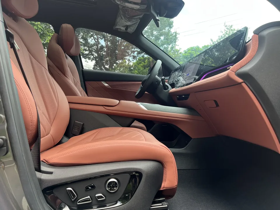Changan CS75PLUS Changan CS75 PLUS 2025 The fourth generation 1.5T new Blue Whale smart flagship model 2025 — thumbnail 5