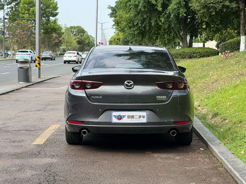 Mazda Axela Mazda3 Angkesela 2021 2.0L Automatic Premium Edition 2022 — миниатюра 2