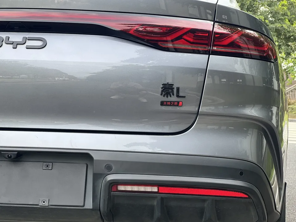 BYD Qin L DM Qin L DM 2025 Intelligent Driving Edition DM-i 80KM Leading Edition 2025 — thumbnail 3