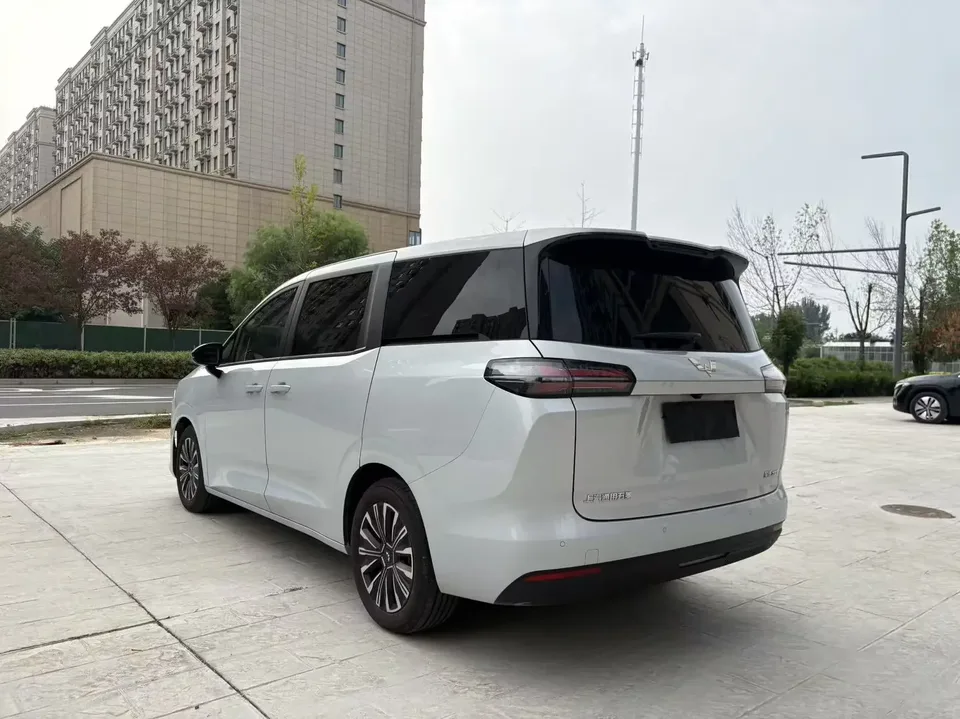 Wuling Starlight 730 Starlight 730 2025 1.5T CVT Elite 2026 — миниатюра 4