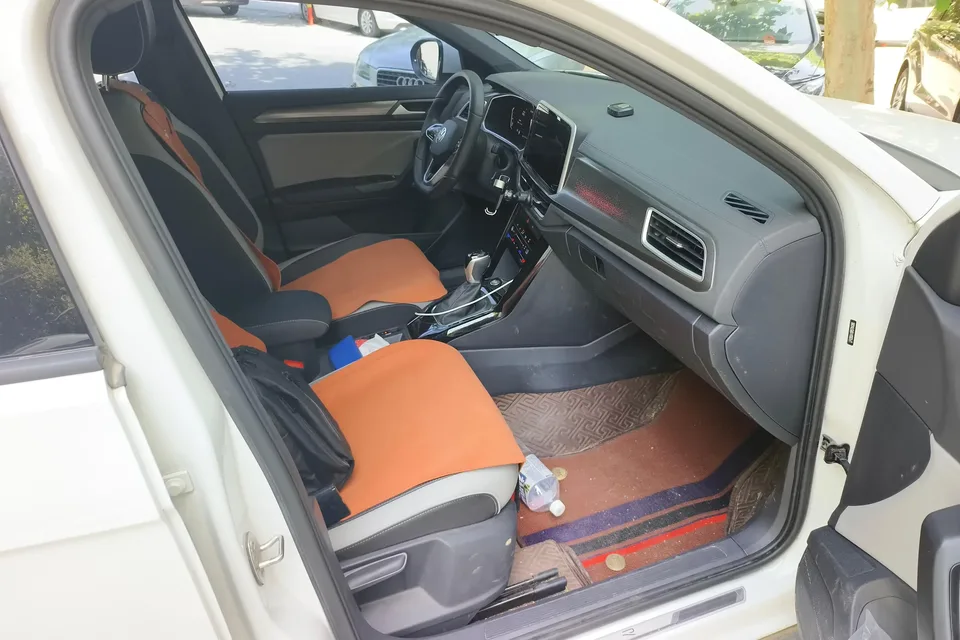 Volkswagen T-Roc TANG 2024 300TSI DSG Chenguang Edition 2024 — thumbnail 3