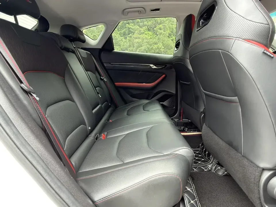 Geely Emgrand S Emgrand S 2021 1.4T CVT Premium 2022 — thumbnail 5