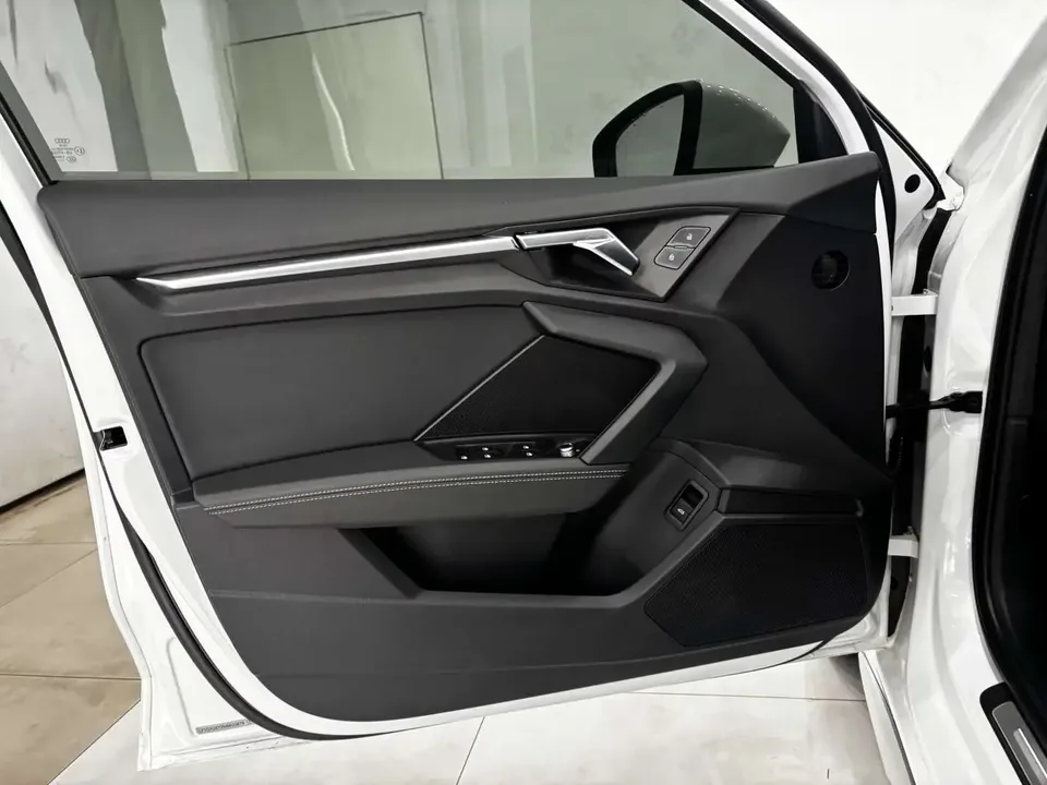 Audi A3 Audi A3 2021 A3L Limousine 35 TFSI Stylish Sports 2022 — thumbnail 4