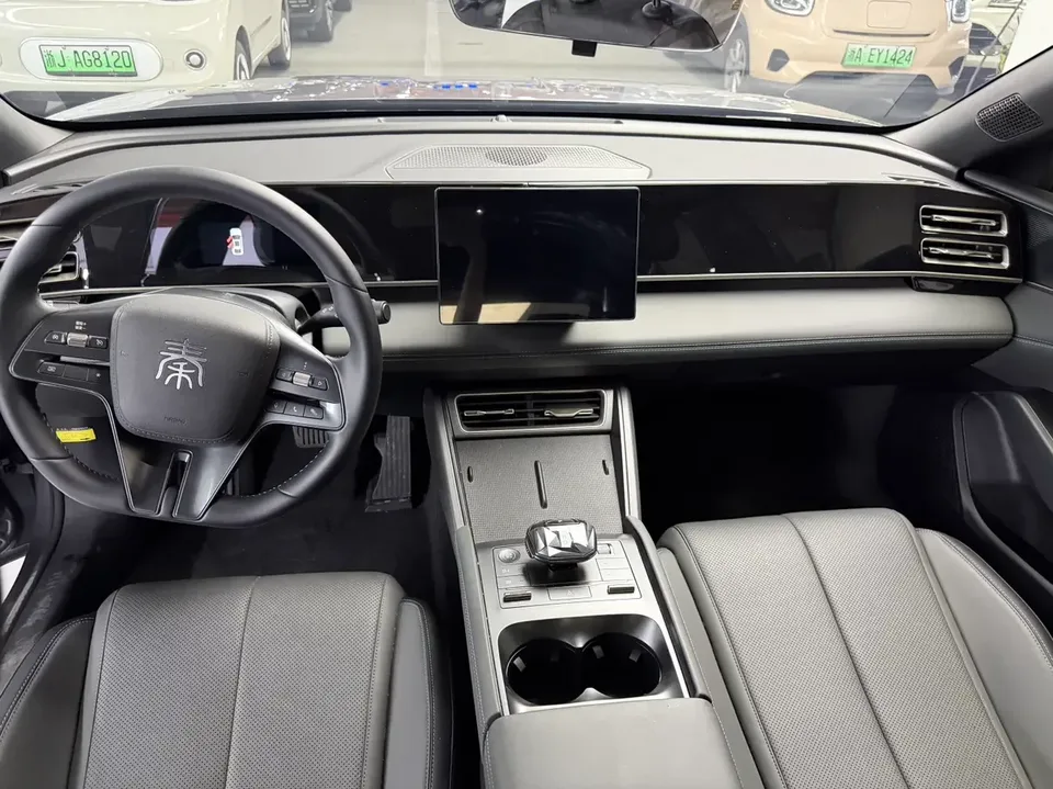 BYD Qin L DM Qin L DM 2024 DM-i 80KM Leading Type 2024 — thumbnail 3