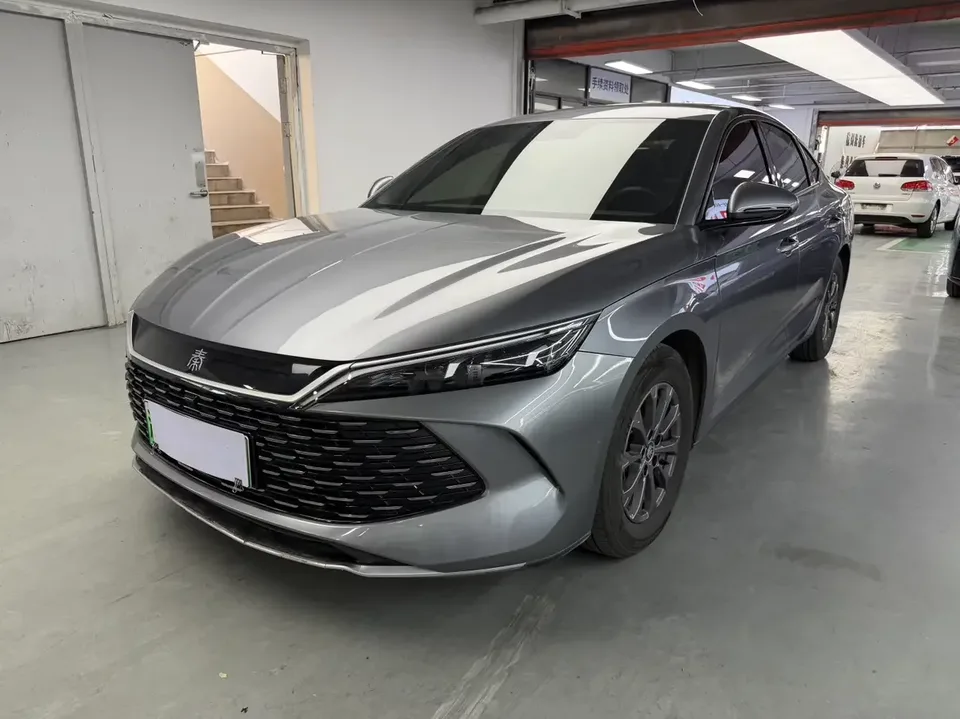 BYD Qin L DM Qin L DM 2024 DM-i 80KM Leading Type 2024 — photo 1, buy with delivery to Moscow