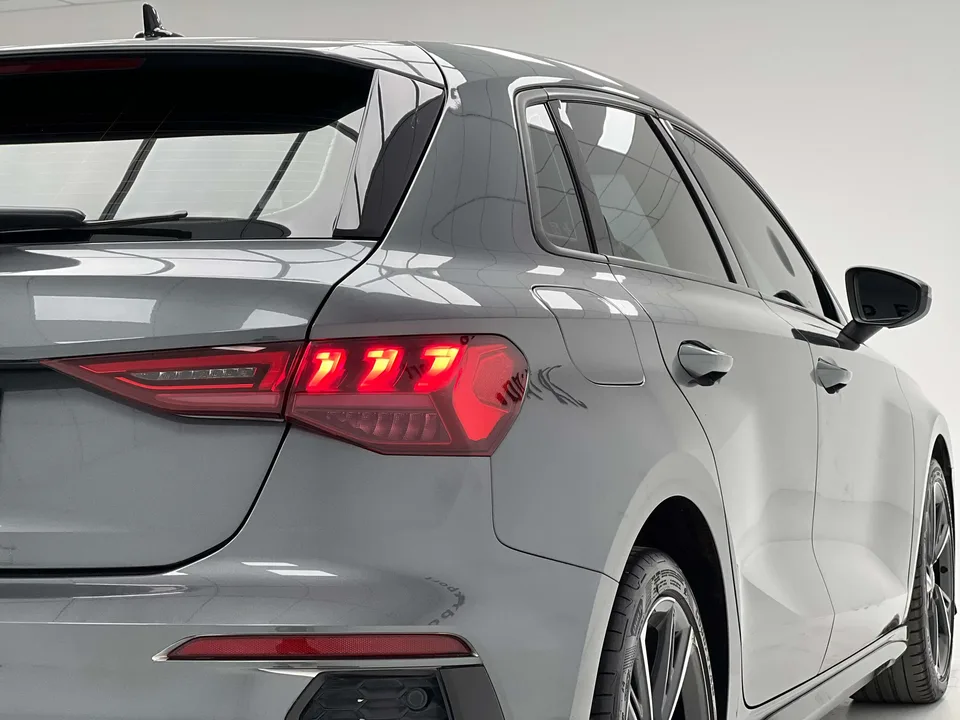 Audi A3 Audi A3 2021 Sportback 35 TFSI Stylish and sporty 2022 — thumbnail 4