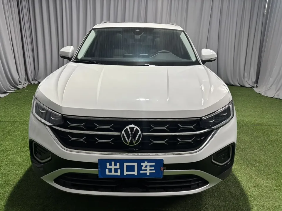Volkswagen Tayron Tanyue 2023 280TSI 2WD Luxury Plus Advanced Edition 2022 — photo 1, buy with delivery to Moscow