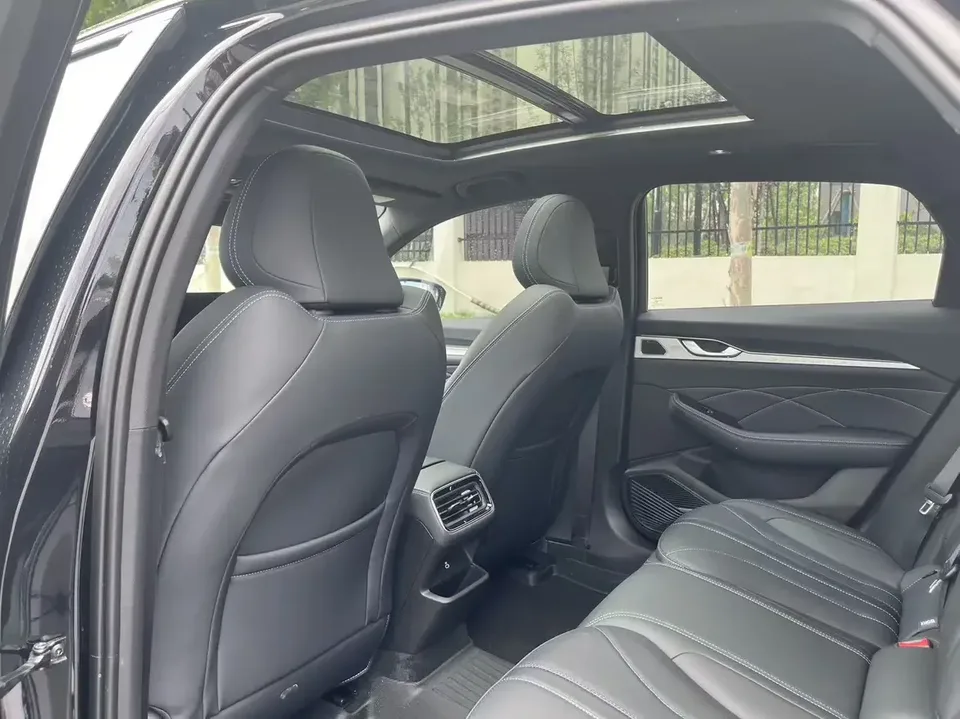 Geely Preface Xing Rui 2026 1.5T Dongfang Yao Fuyao Edition 2026 — thumbnail 3