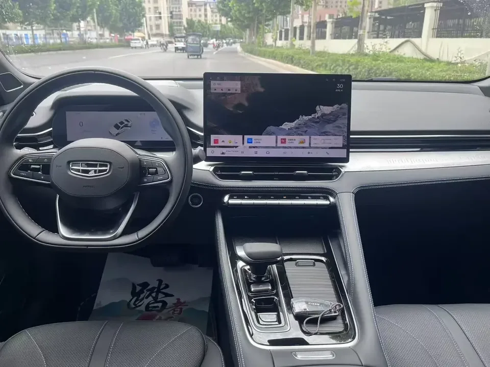 Geely Preface Xing Rui 2026 1.5T Dongfang Yao Fuyao Edition 2026 — thumbnail 5