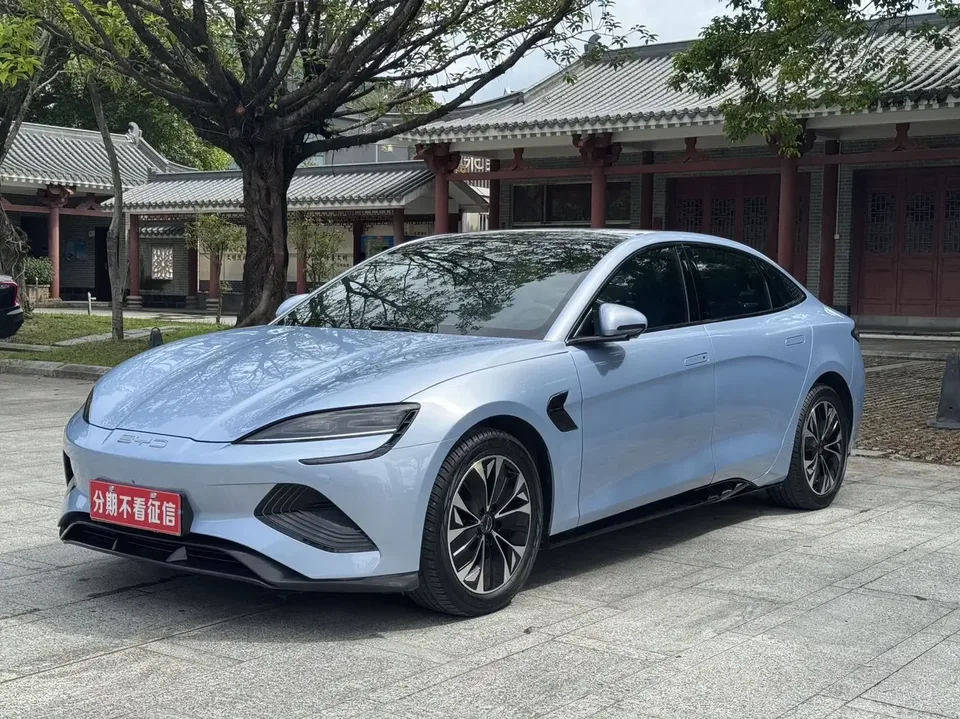 BYD Seal seal 2023 550KM Champion Edition Elite 2023 — photo 1, buy with delivery to Moscow