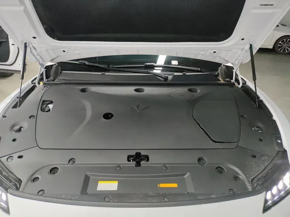 Dongfeng YiPai 007 Yipai 007 2025 Extended Range 230Air Cruise Edition 2026 — thumbnail 2