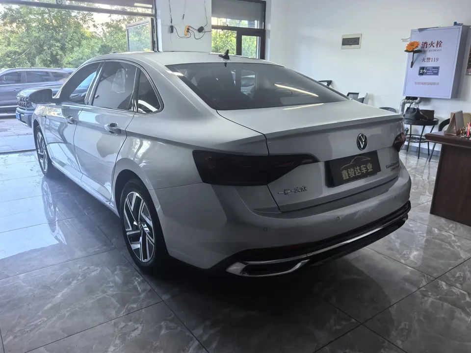 Volkswagen Sagitar Sagitar 2023 280TSI DSG Beyond Edition 2022 — thumbnail 4