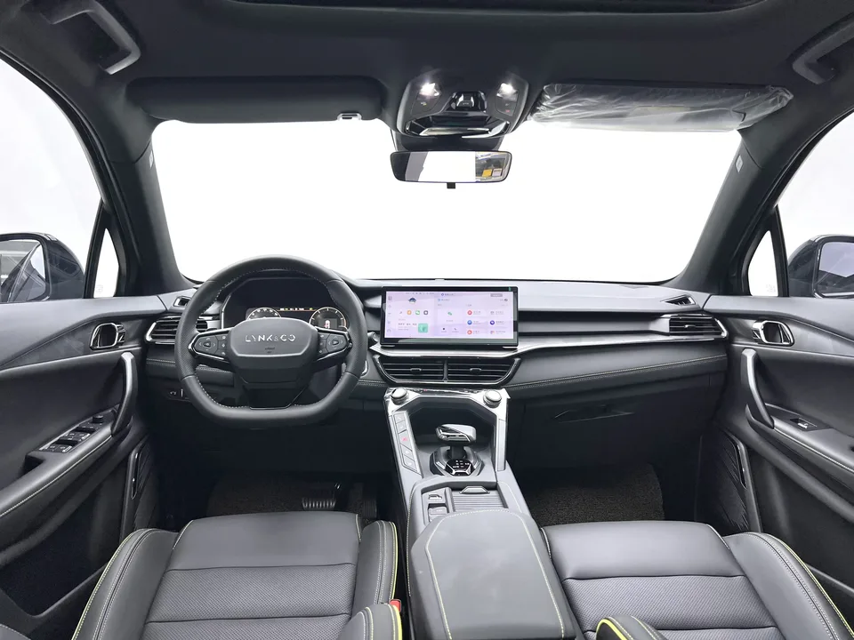 Lynk & Co 06 Lynk & Co 06 2023 Remix 1.5T Hero 2024 — thumbnail 4