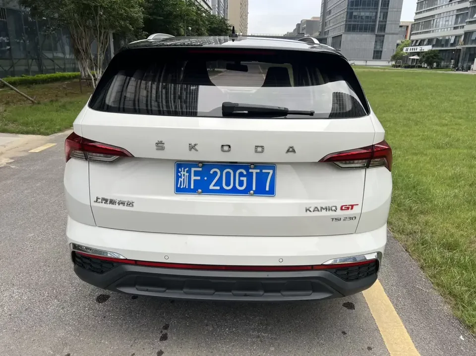 Skoda Kamiq Komic GT 2020 TSI230 DSG flagship version 2022 — thumbnail 2