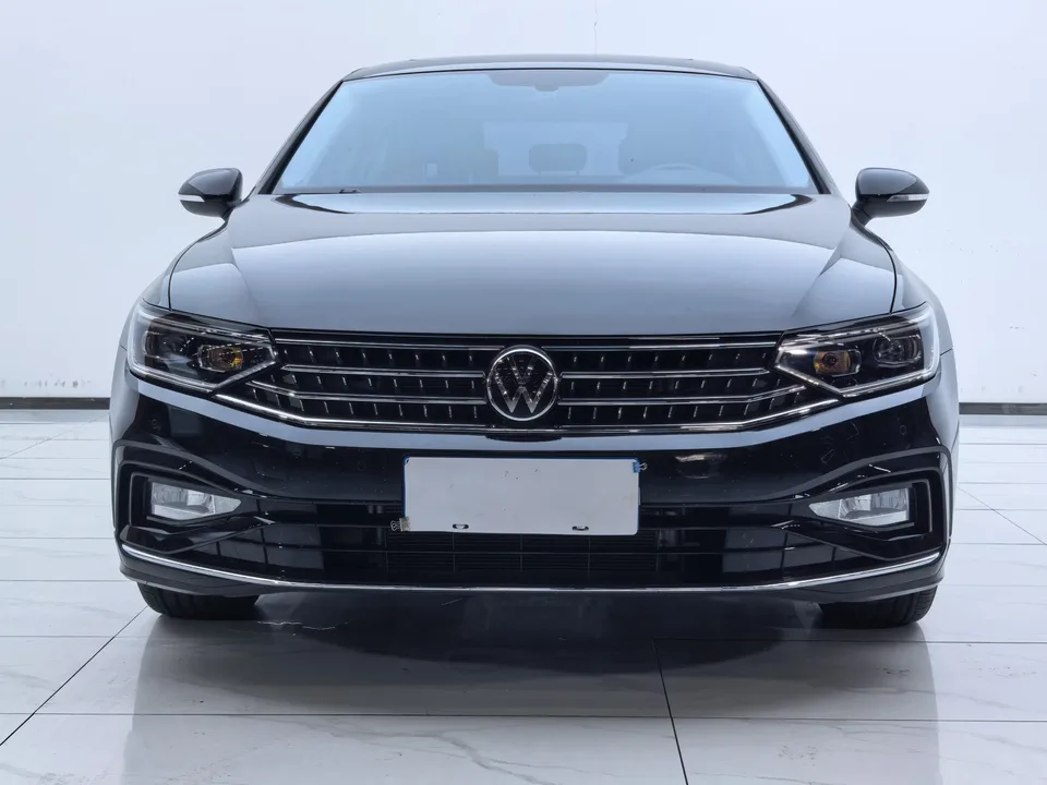 Volkswagen Magotan Magotan 2025 Modified Public Edition 280TSI DSG Luxury Edition 2025 — photo 1, buy with delivery to Moscow