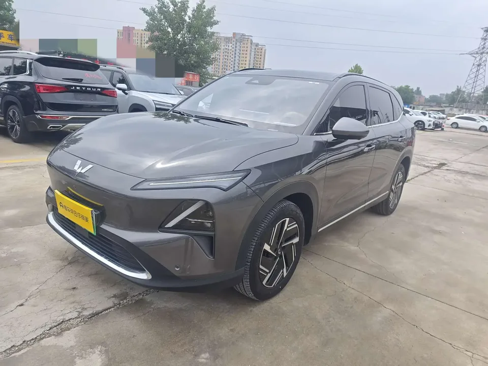 Wuling Starlight S PHEV Wuling Starlight S PHEV 2024 130km Flagship 2024 — photo 1, buy with delivery to Moscow