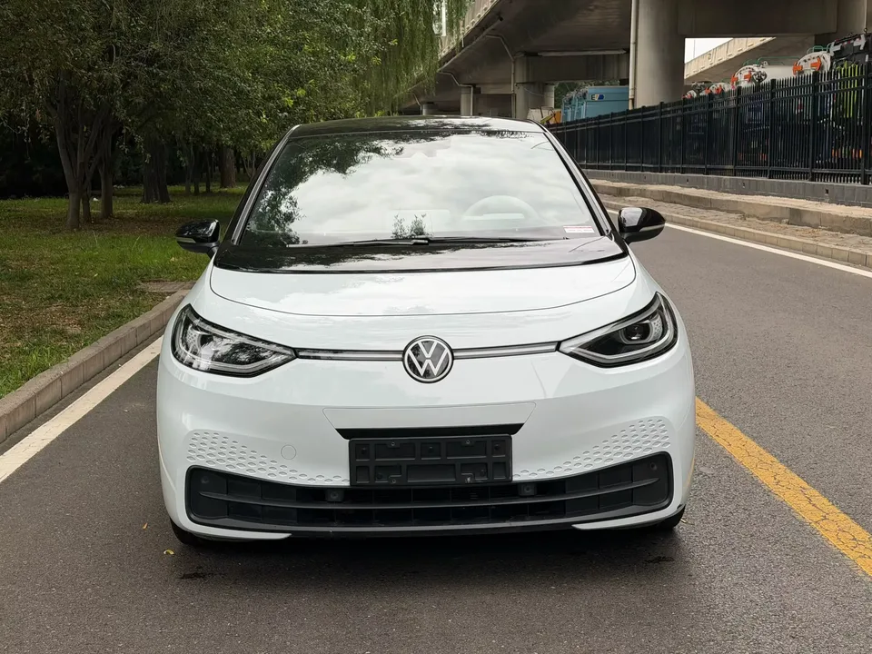 Volkswagen ID.3 Volkswagen ID.3 2021 1st Edition ID. 2022 — photo 1, buy with delivery to Moscow