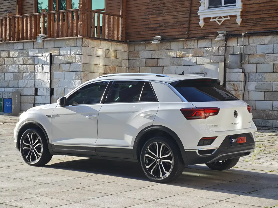 Volkswagen T-Roc TANG 2022 280TSI DSG 2WD Comfort PLUS 2022 — thumbnail 2