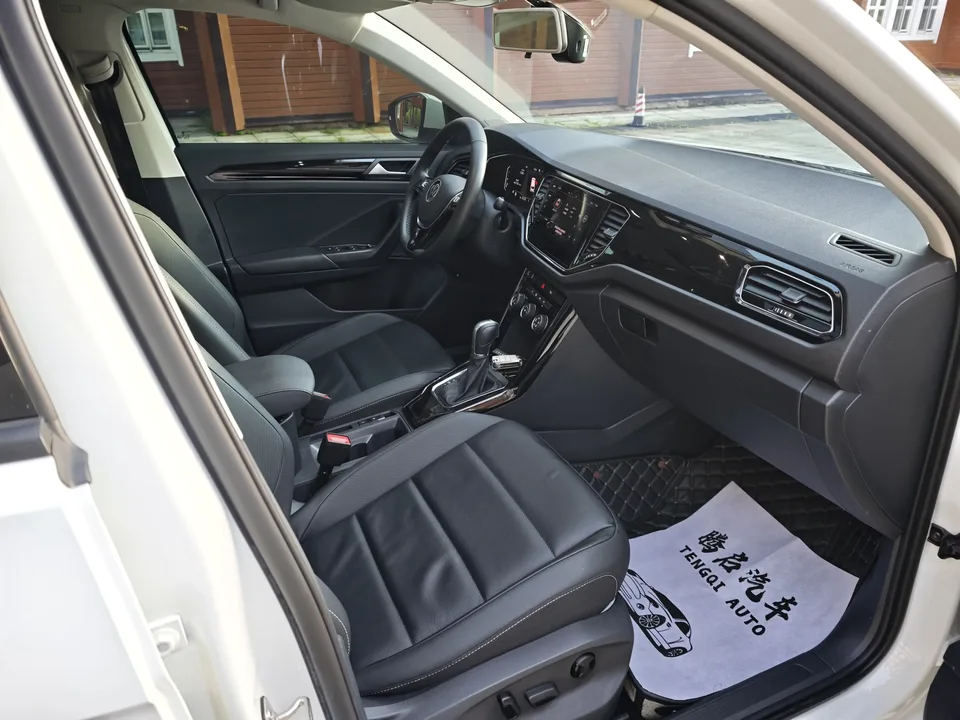 Volkswagen T-Roc TANG 2022 280TSI DSG 2WD Comfort PLUS 2022 — thumbnail 4