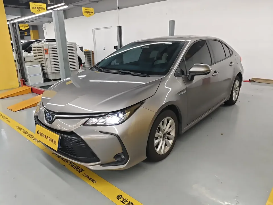 Toyota Corolla Corolla 2023 Intelligent Electric Hybrid Dual Engine 1.8L E-CVT Elite Edition 2023 — photo 1, buy with delivery to Moscow