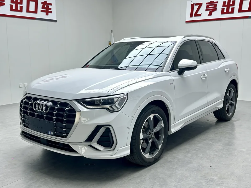 Audi Q3 Audi Q3 2023 35 TFSI Stylish Dynamic 2023 — photo 1, buy with delivery to Moscow