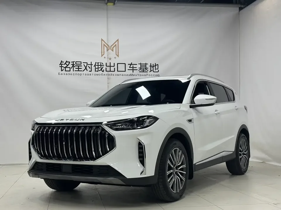 Jetour Jietu X70 PLUS Jietu X70 PLUS 2023 1.5T DCT Brave PLUS 5-seater 2023 — photo 1, buy with delivery to Moscow
