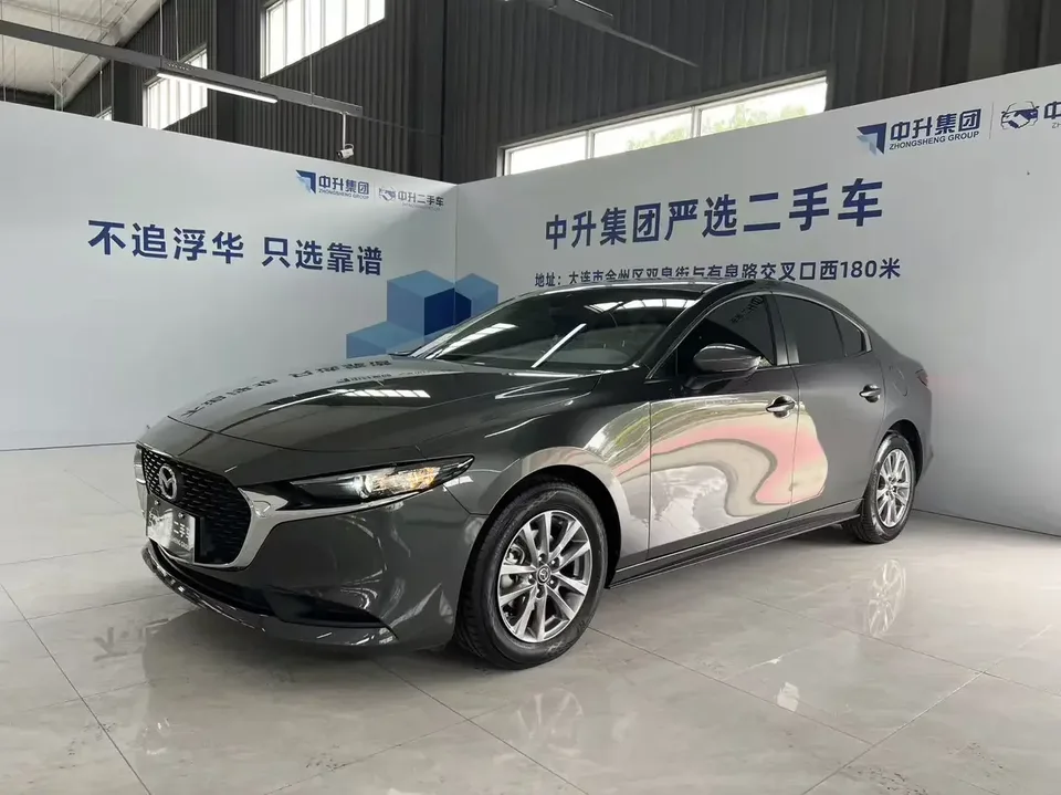 Mazda Axela Mazda3 Angkesela 2021 2.0L Automatic Quality Edition 2022 — photo 1, buy with delivery to Moscow