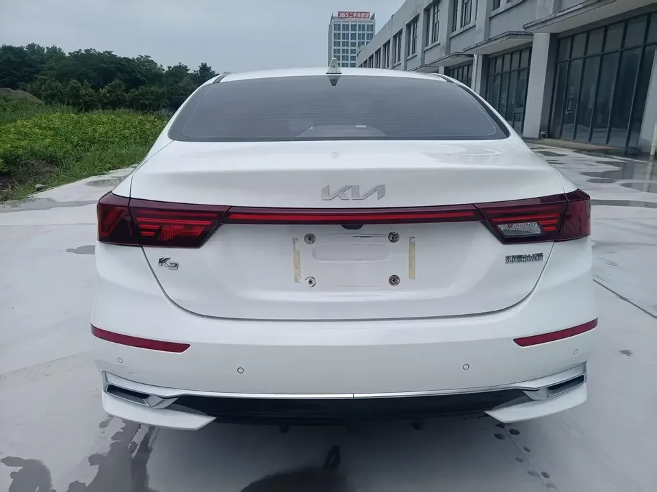 Kia K3 Kia K3 2021 1.5L IVT Deluxe Edition 2023 — thumbnail 2