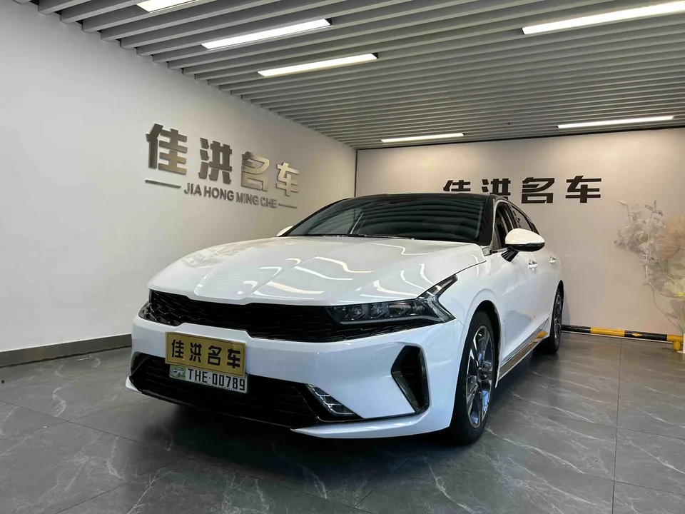Kia K5 Kia K5 2021 270T CVVD New Edition 2022 — photo 1, buy with delivery to Moscow
