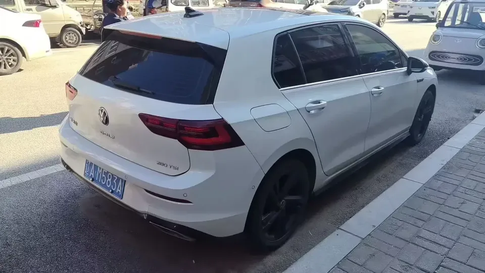 Volkswagen Golf golf 2023 280TSI DSG R-Line Lite 2023 — thumbnail 2