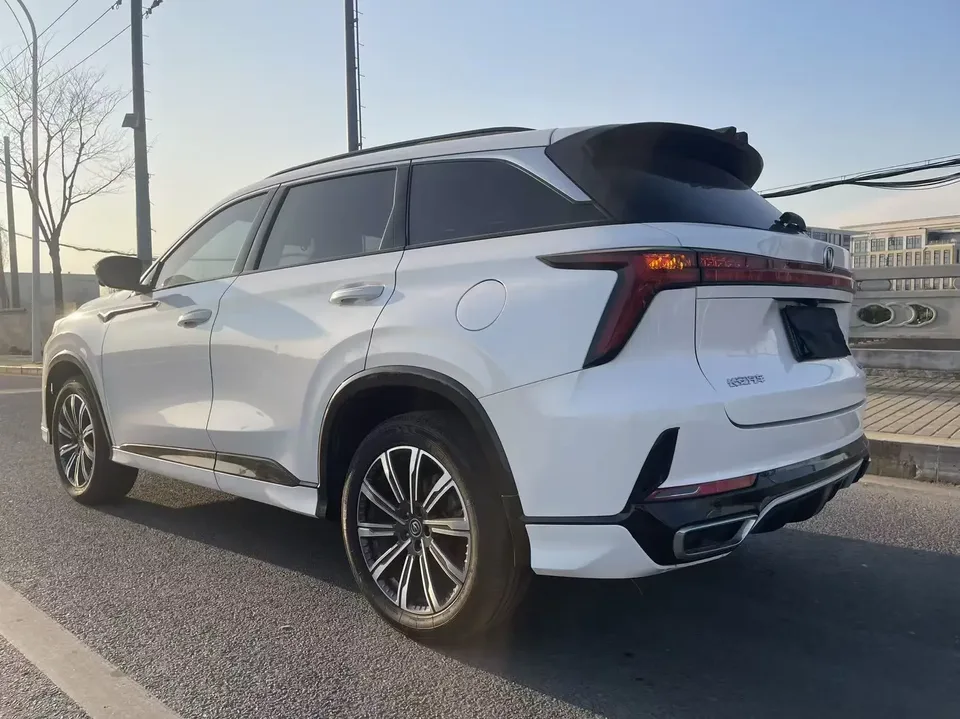Changan CS75PLUS Changan CS75 PLUS 2022 Second generation 1.5T automatic premium model 2023 — thumbnail 4