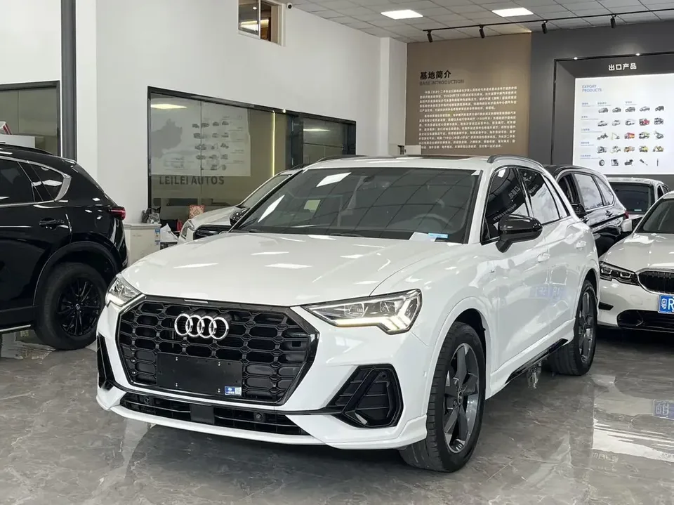 Audi Q3 Audi Q3 2022 35 TFSI Stylish Dynamic 2022 — фото 1, купить с доставкой в Москву