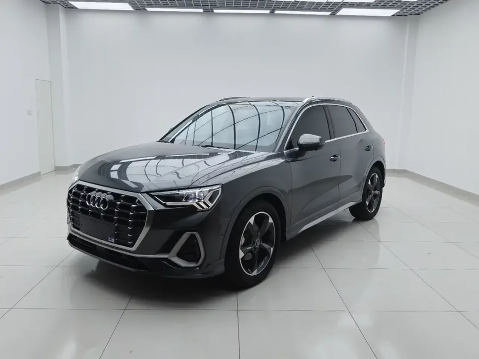 Audi Q3 Audi Q3 2022 35 TFSI Stylish and Elegant 2022 — photo 1, buy with delivery to Moscow