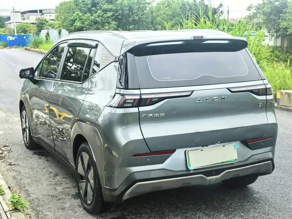 AION Y AION Y 2022 70 Enjoy Edition Lithium Iron Phosphate 2022 — thumbnail 2