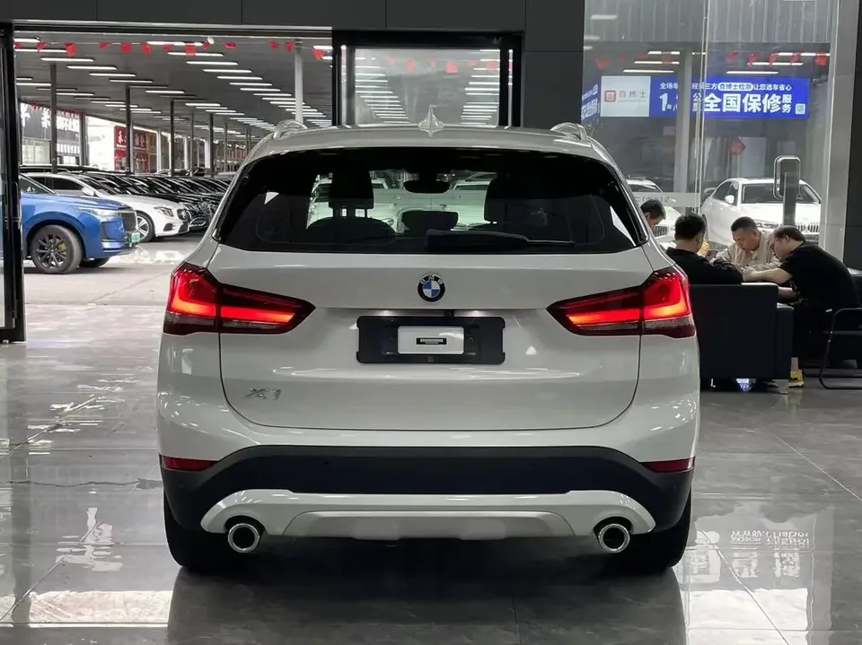BMW X1 BMW X1 2021 sDrive20Li Premium 2022 — thumbnail 5